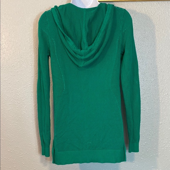 MICHAEL Michael Kors Green Knit Mesh V-Neck Pullover Sweater - Picture 6 of 8